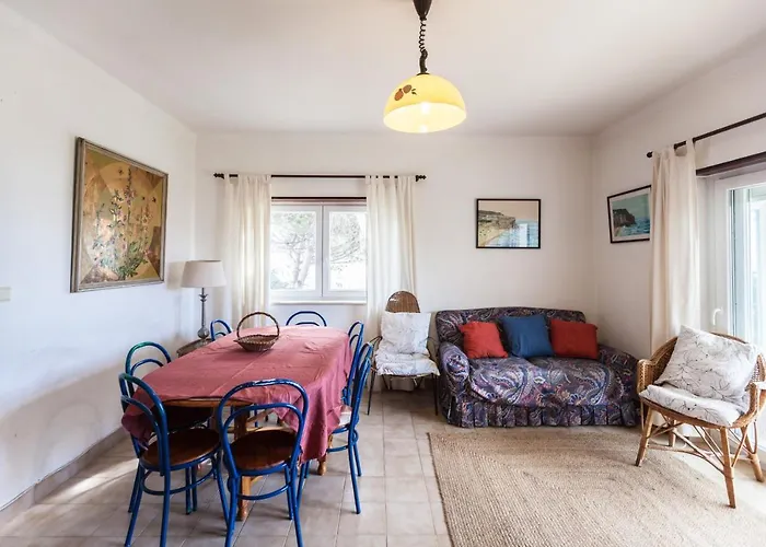 Flh Family House בית נופש *