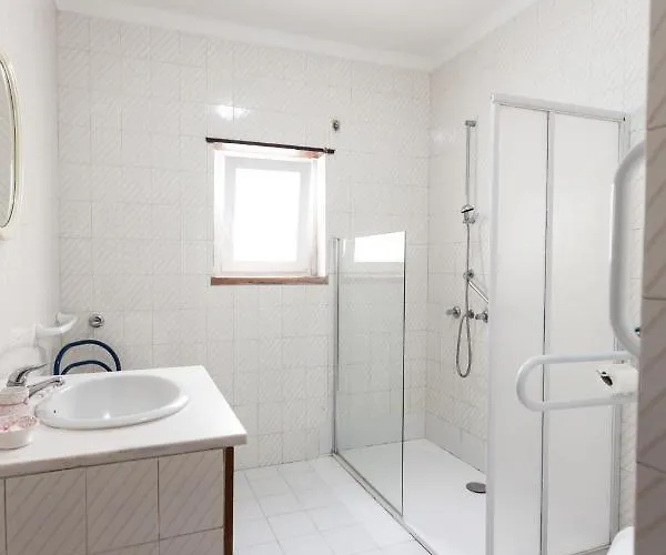 Flh Family House בית נופש אריסרייה